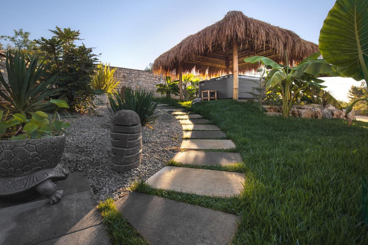 Villa Merapi Sveti Lovreč Pazenatički 外观 照片